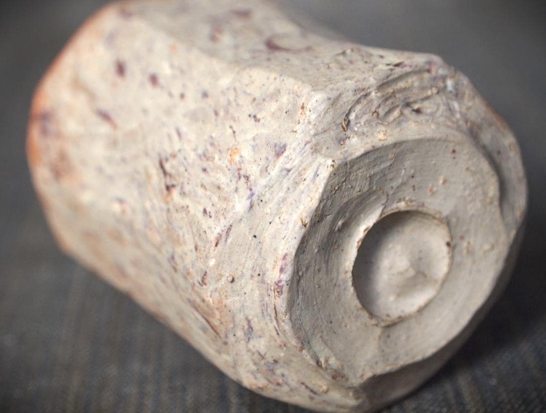 人気作家★横山直樹《師：川端文男》★備前【自然練り込み】ぐい吞み★共箱・布