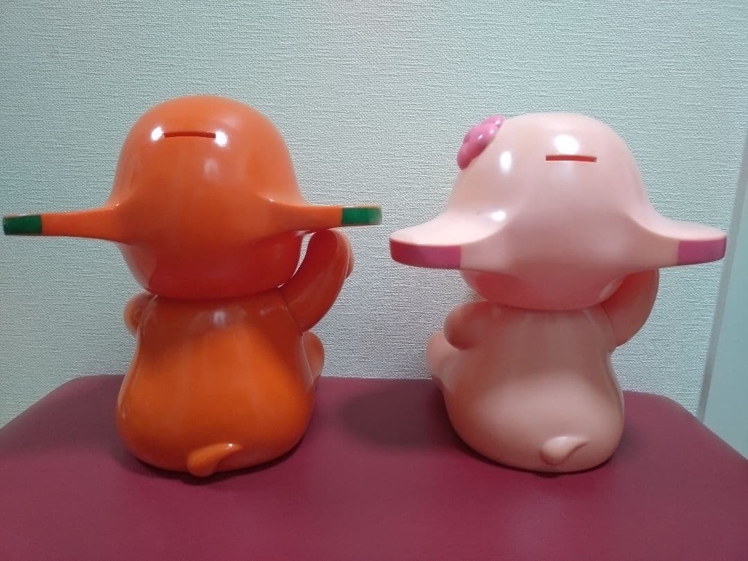 佐藤製薬　招き千万両サトちゃん　サトコちゃん非売品　大きな貯金箱 26cm