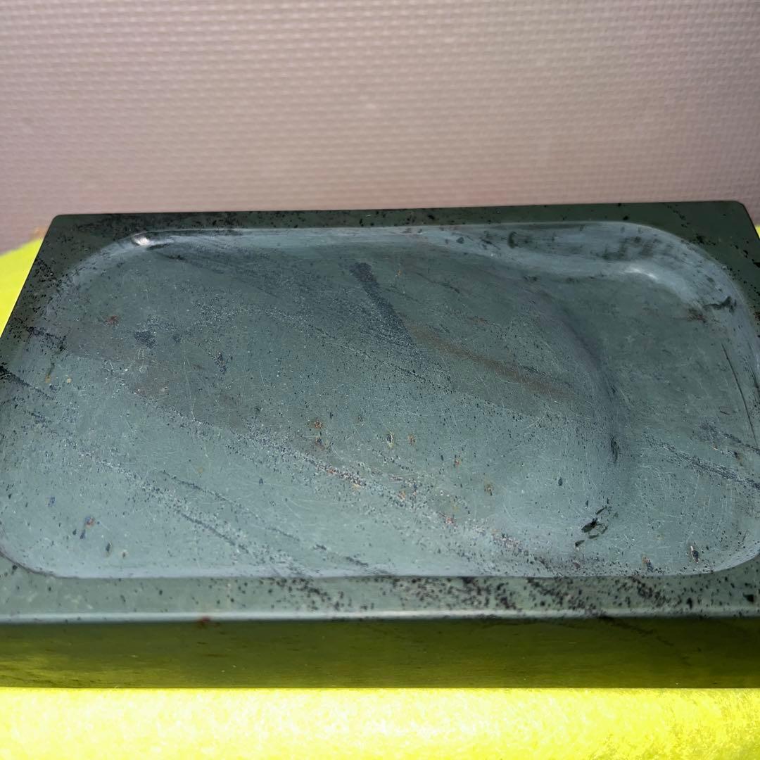 ⭕️中国緑端渓硯　長方研　石紋が綺麗　硯陰中彫り　洮河緑石　松花紅緑石　硯
