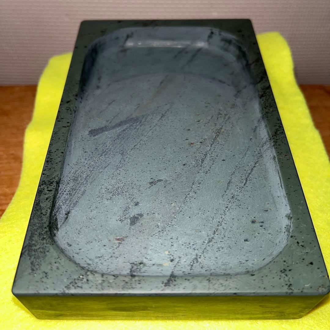 ⭕️中国緑端渓硯　長方研　石紋が綺麗　硯陰中彫り　洮河緑石　松花紅緑石　硯