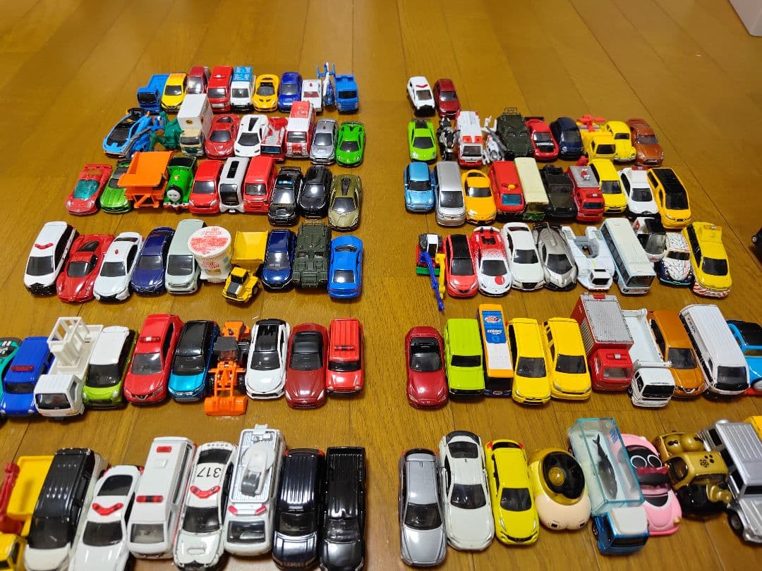 トミカ まとめ売り 220台セット