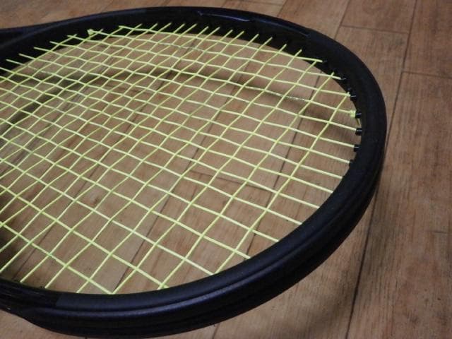 ウィルソン　プロスタッフ 97L　V11.5 グロメット付き　フェデラー