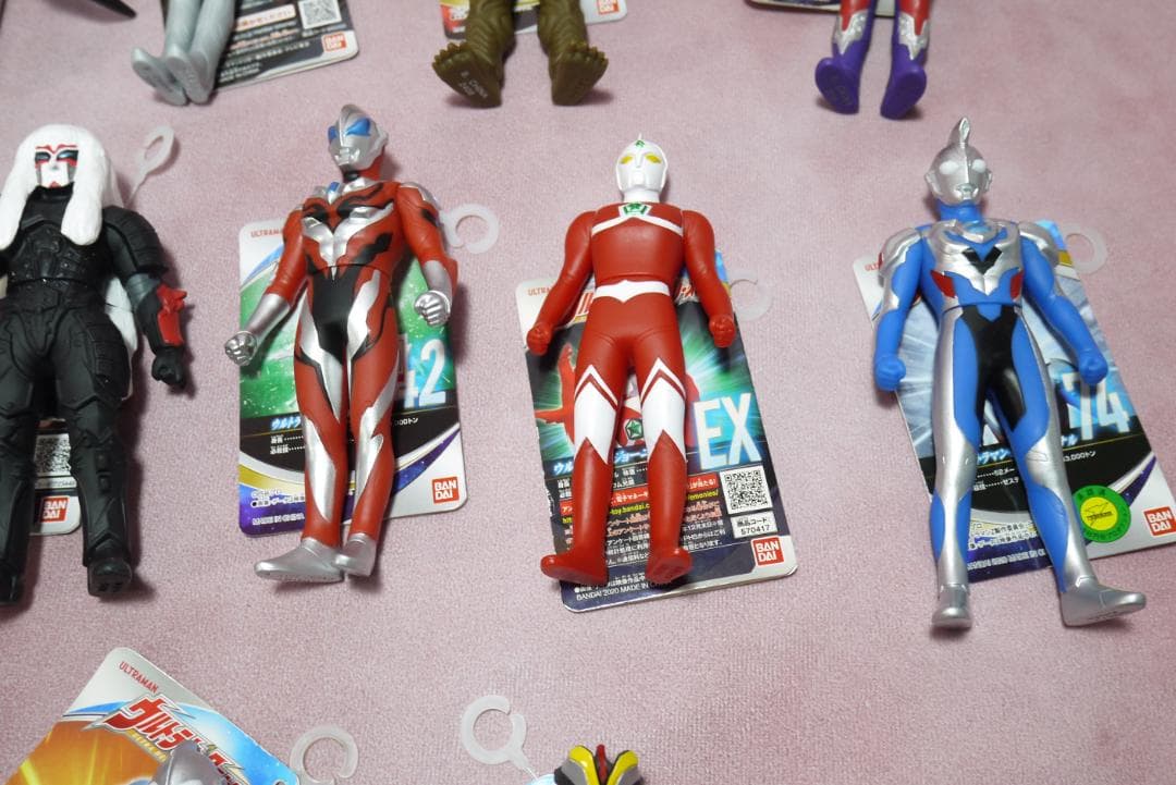 ウルトラヒーローシリーズ　ウルトラ怪獣シリーズ　タグ付きソフビ28体
