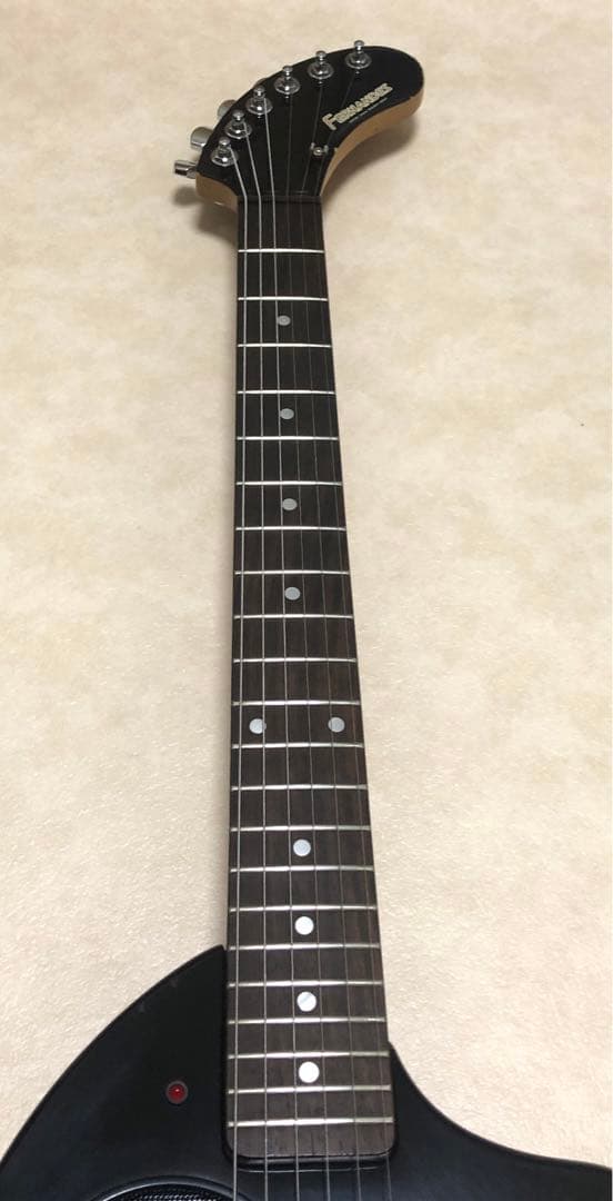 【美品】ZO-3 ブラック アンプ内蔵ミニギター 専用ケース付き！！