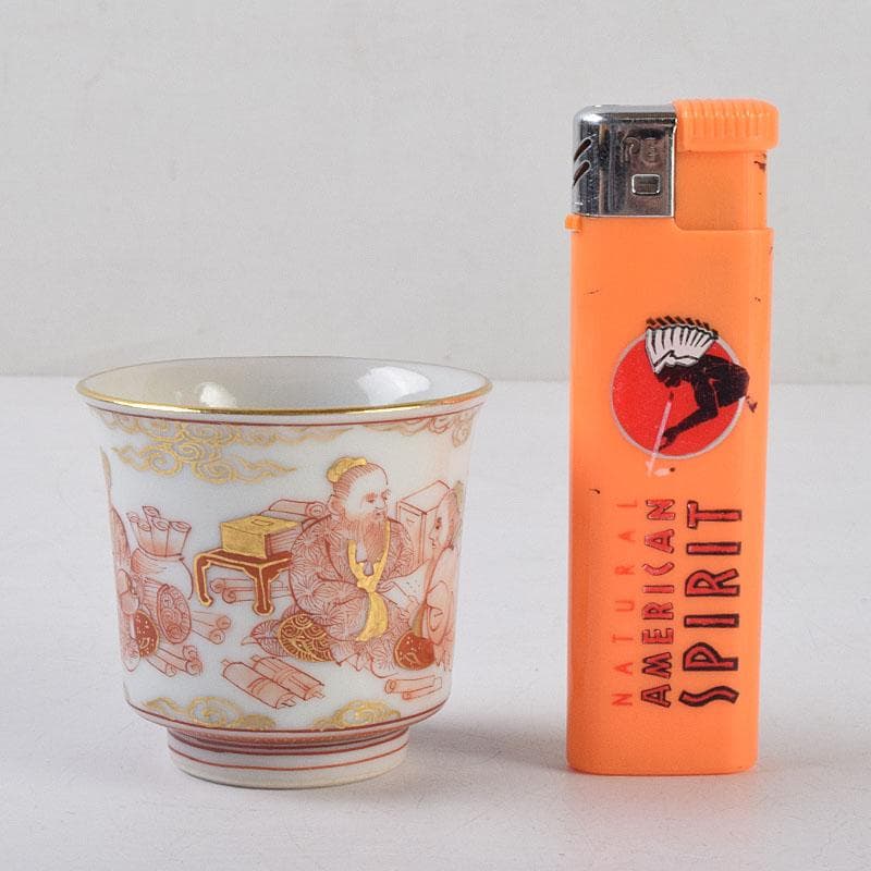 九谷焼　井上秋晴作　赤絵細密画　人物文　盃　ぐい呑み　共布共箱　M　R9169