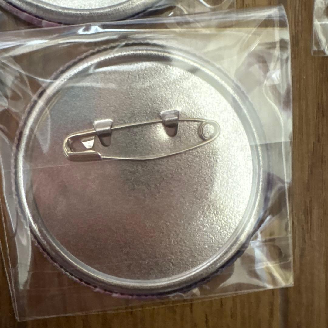 宵崎奏 グリッター缶バッジ 14c 特訓後 プロセカ プロジェクトセカイ 缶バ