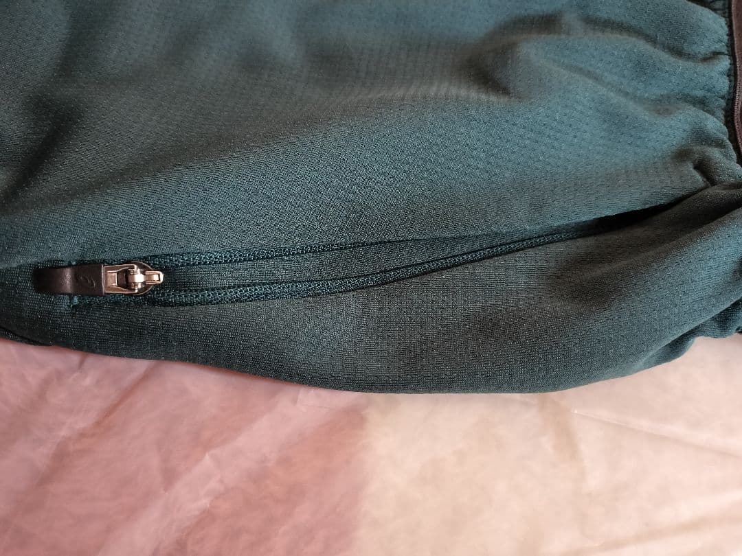 asics actibreeze ベンテッドメッシュtシャツ と7in ショーツ