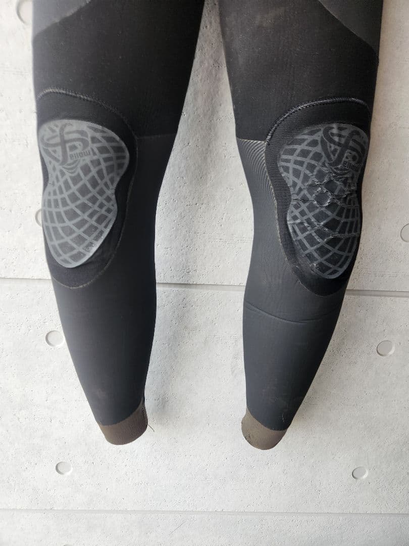 フェロー セミドライ 裏起毛 ウェットスーツ ５×3ミリ ML 黒