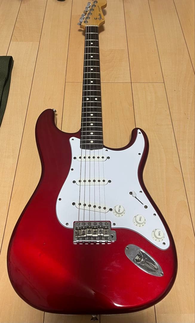 Fender Japan ST-43フジゲン製ストラトキャスター　アップルレッド