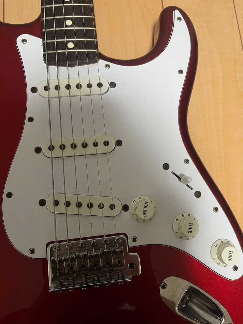 Fender Japan ST-43フジゲン製ストラトキャスター　アップルレッド