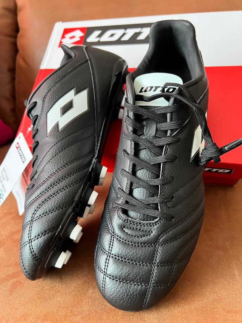 lotto スタディオ300ⅢFG 27.5cm　ブラック×ホワイト