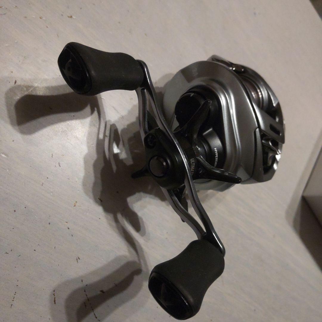 週末限定値下げ中　アルファス SV TW 800S-H ベイトリール