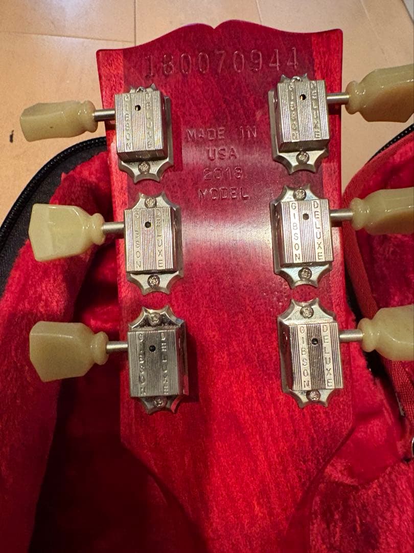 Gibson USA les paul faded 2018モデルギター