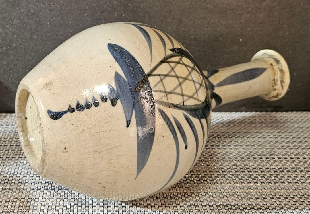 江戸時代中期　古伊万里　染付　パイナップル文様　果実文様　徳利　花入れ　茶道具