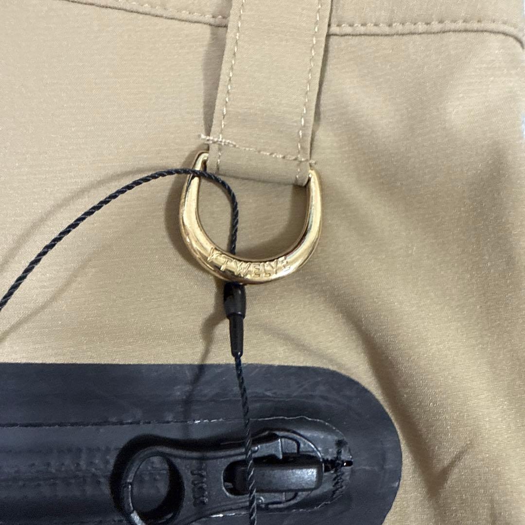 新品タグ付き未使用　V12 （V TWELVE） 上下セットアップ　サイズL