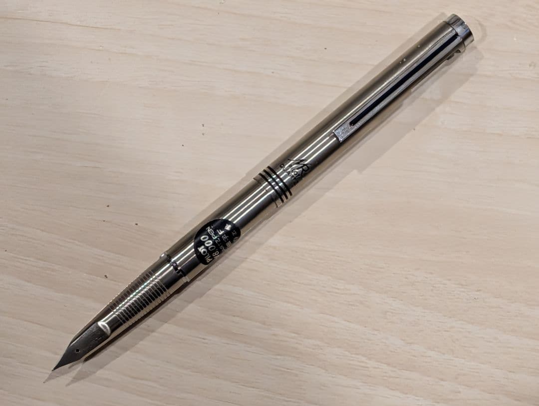 No.0019 超レアPILOT QUARTZ PEN デジタル表示付き 未使用
