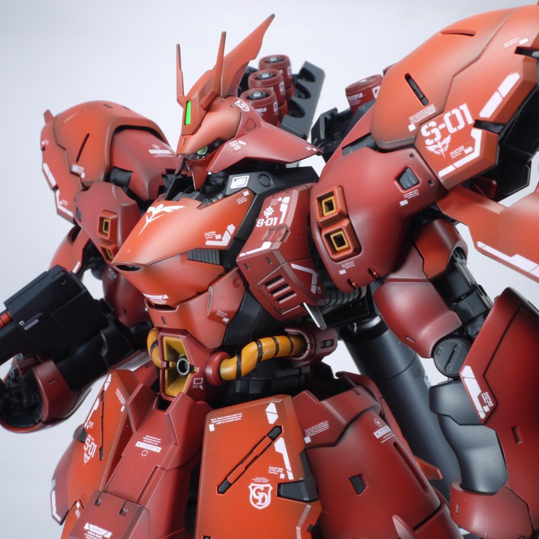 ガンプラ　RG サザビー　全塗装　完成品