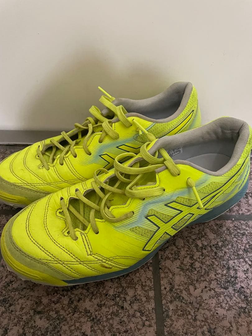 ASICS デスタッキ