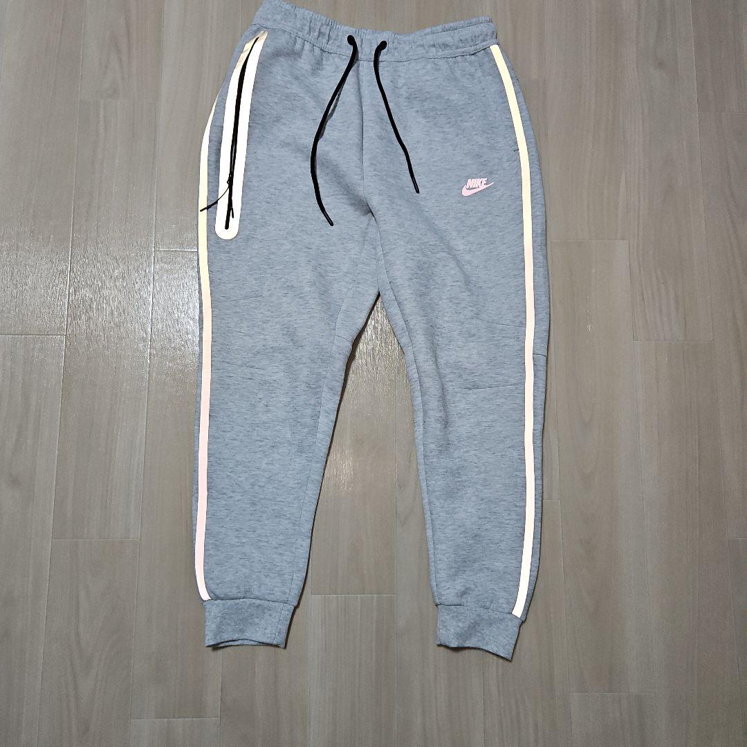 NIKEテック(グレー)