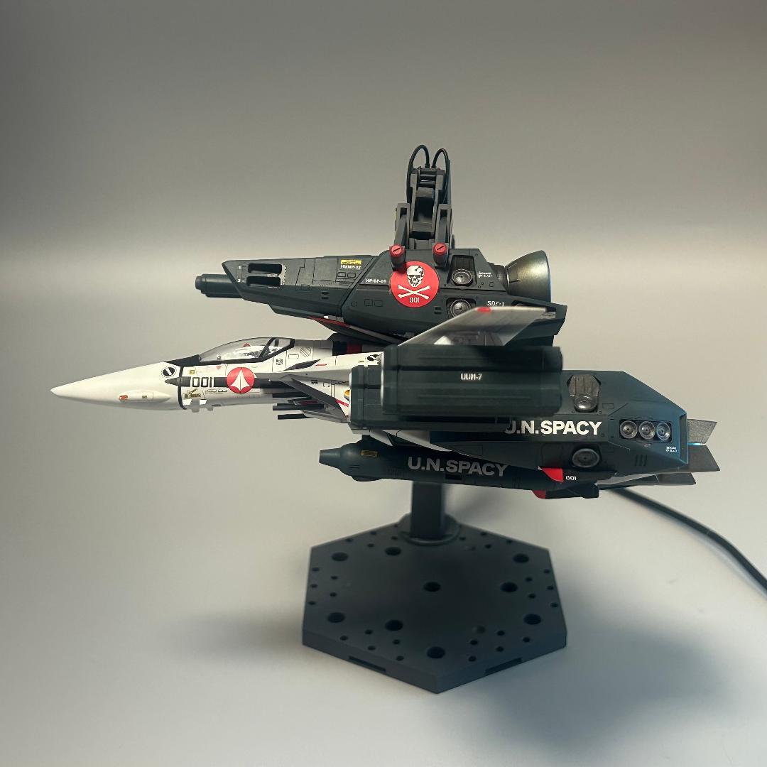 【ぽーぼる】VF-1バルキリー　塗装済完成品