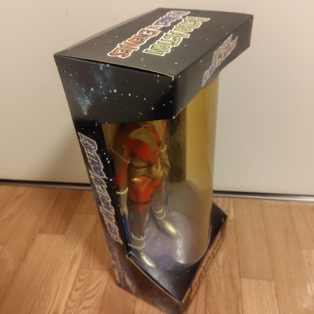 ニセウルトラマン 未開封フィギュア メディコム