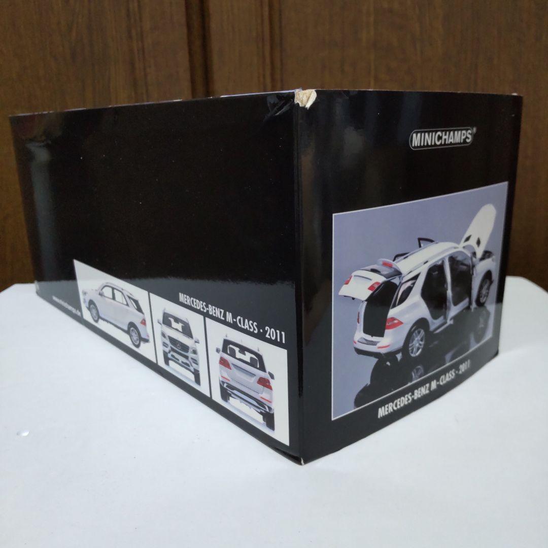 メルセデスベンツ M-クラス 2011年 1/18 ミニチャンプス