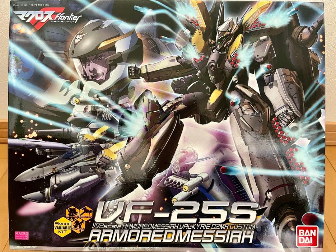【未組立】バンダイ 1/72 VFー25メサイアバルキリー プラモデル6種セット