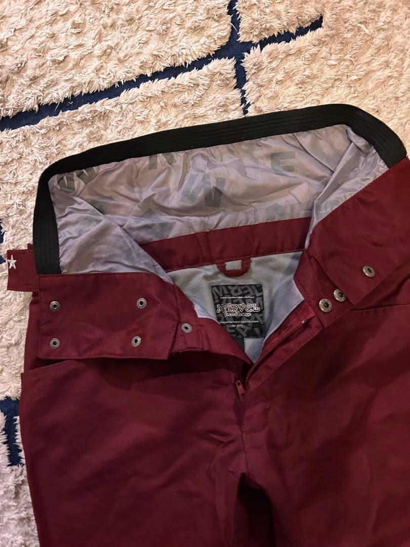 スノーボード　スキーウェア バーガンディ　赤　Mサイズ