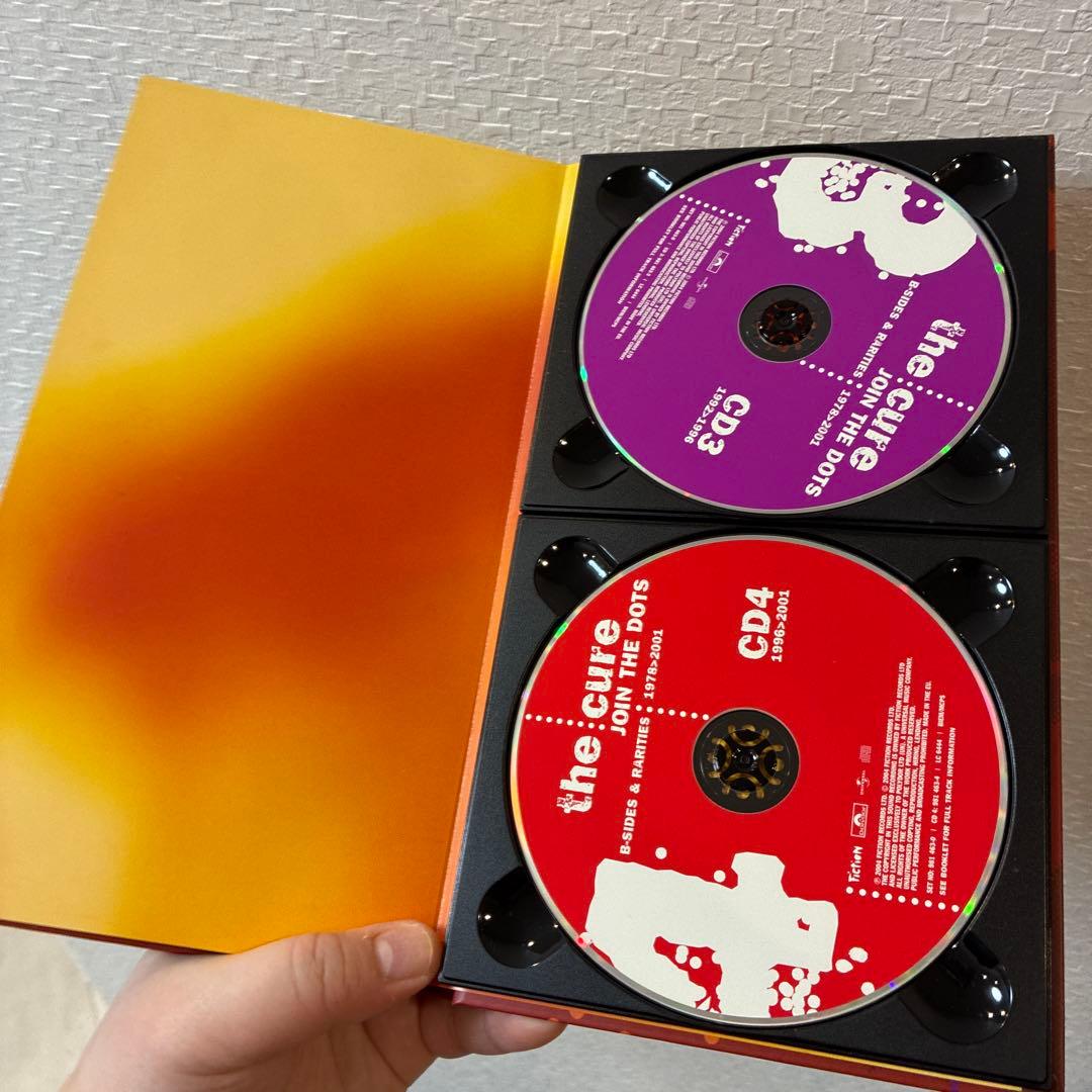 アート・デザイン・音楽 the Cure join the dots