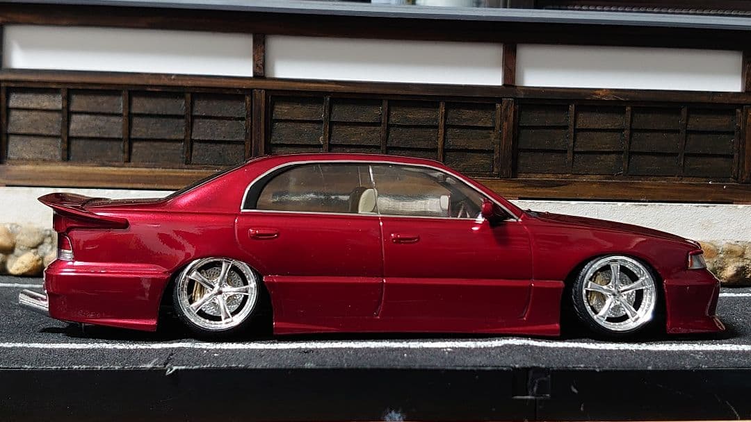 1/24 アオシマ ギャルソン クラウン 14マジェスタ 完成品