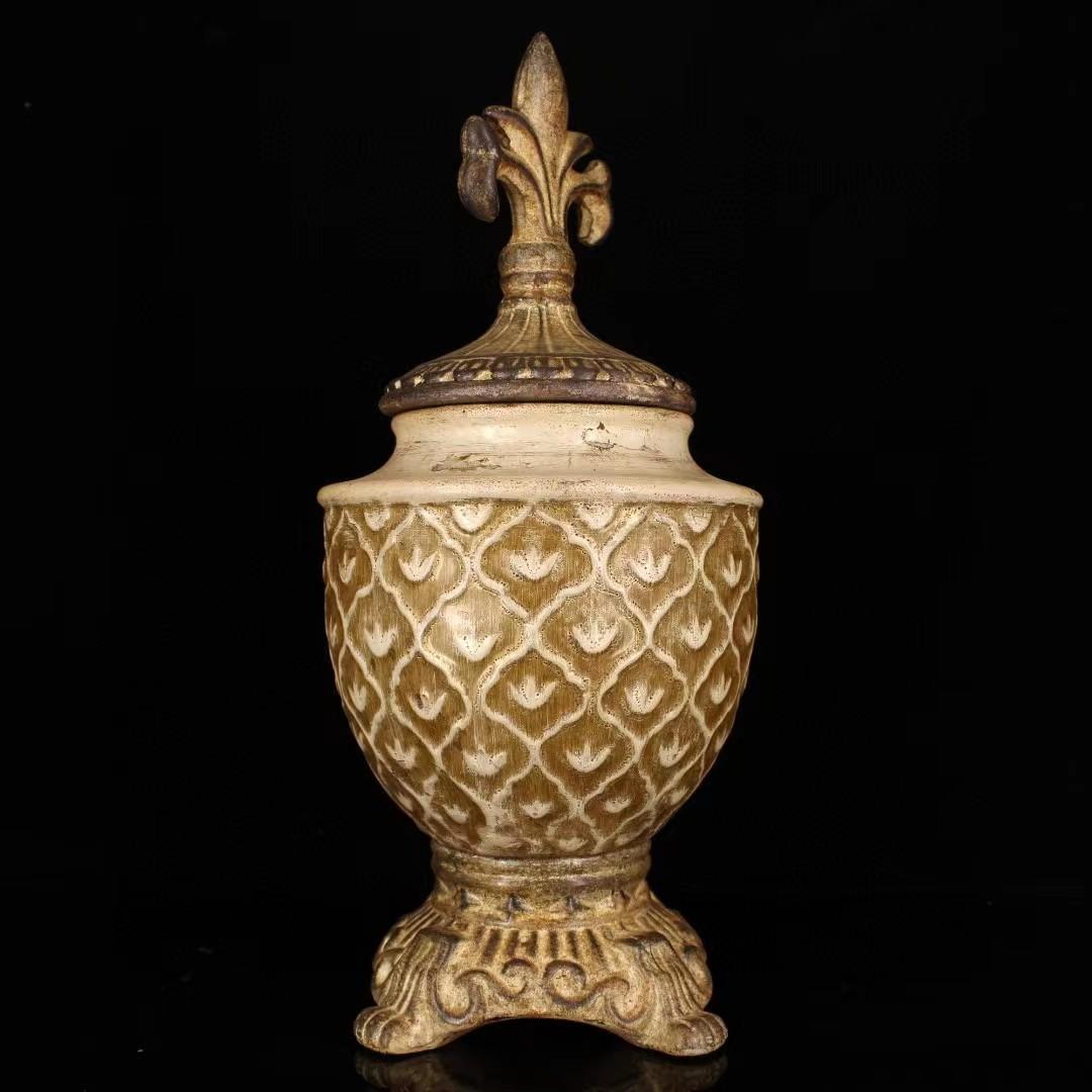 中国古美術・珍品旧蔵陶磁器の花瓶・文房具・茶道具・置物・観賞瓶・時代物・風水開運