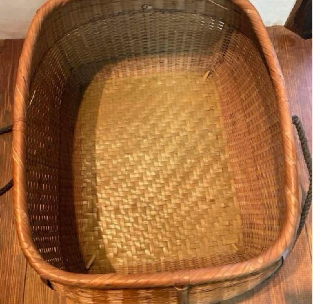 美品　レトロ　竹籠　バスケット　編み籠　収納　かご　紐付き　大きいサイズ
