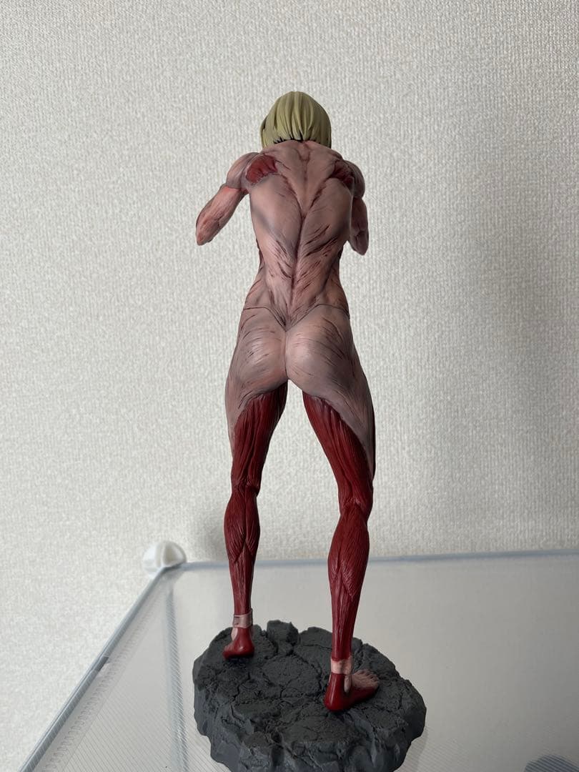 進撃の巨人　一番くじ　フィギュア　女型の巨人