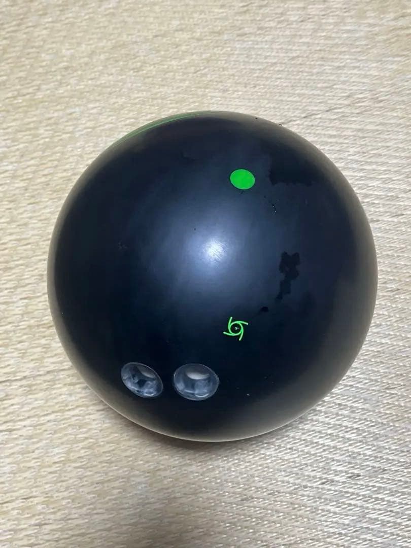 PITCH BLACK ボウリングボール