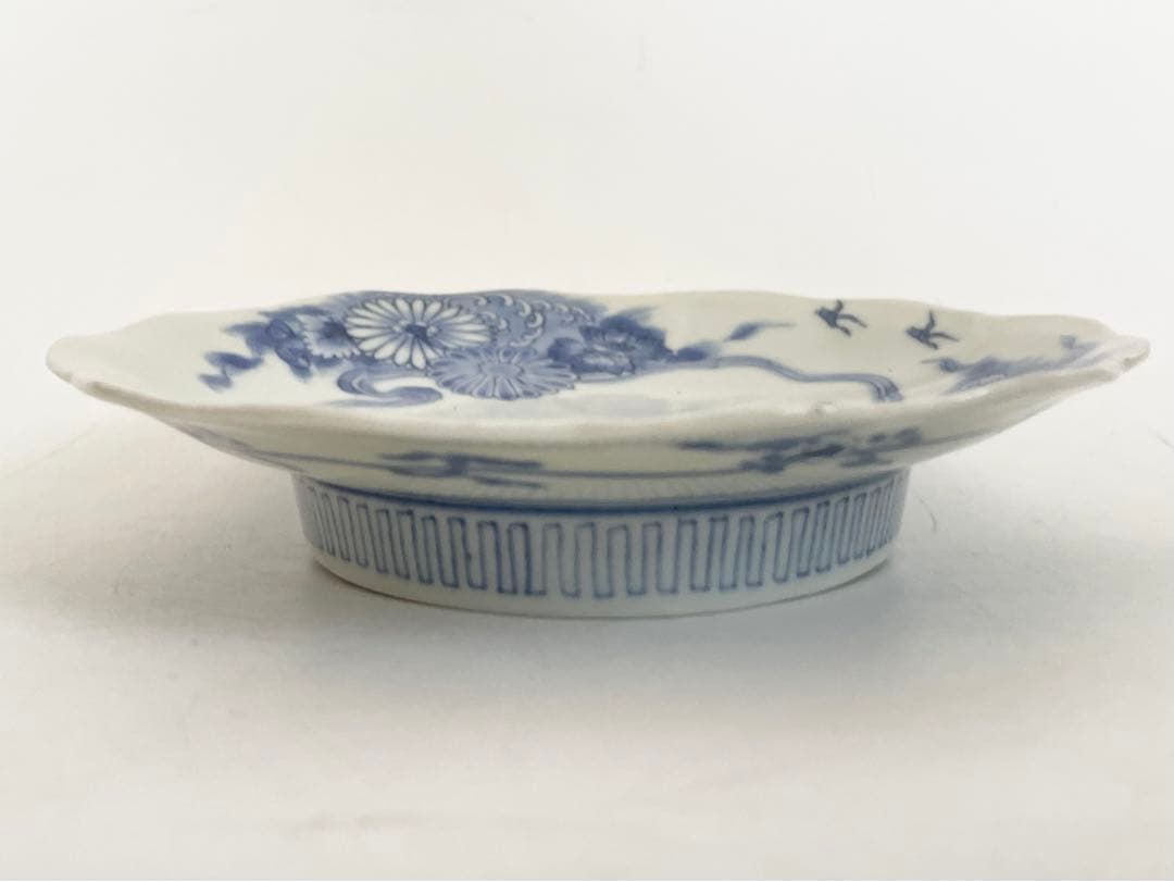 #1骨董　アンティーク　藍柿右衛門　染付　菊雲鶴文様　輪花皿　高脚皿　古伊万里