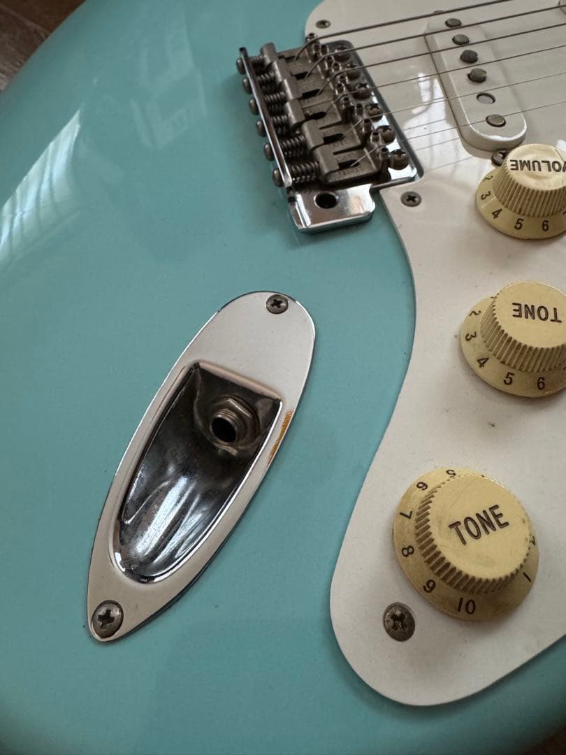 Fender Japan ストラトキャスター Daphne Blue