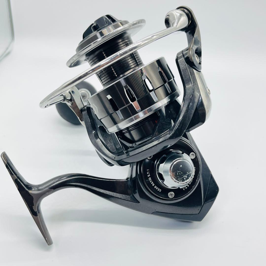 16キャタリナ　4500H ダイワ　スピニングリール　ショアジギング