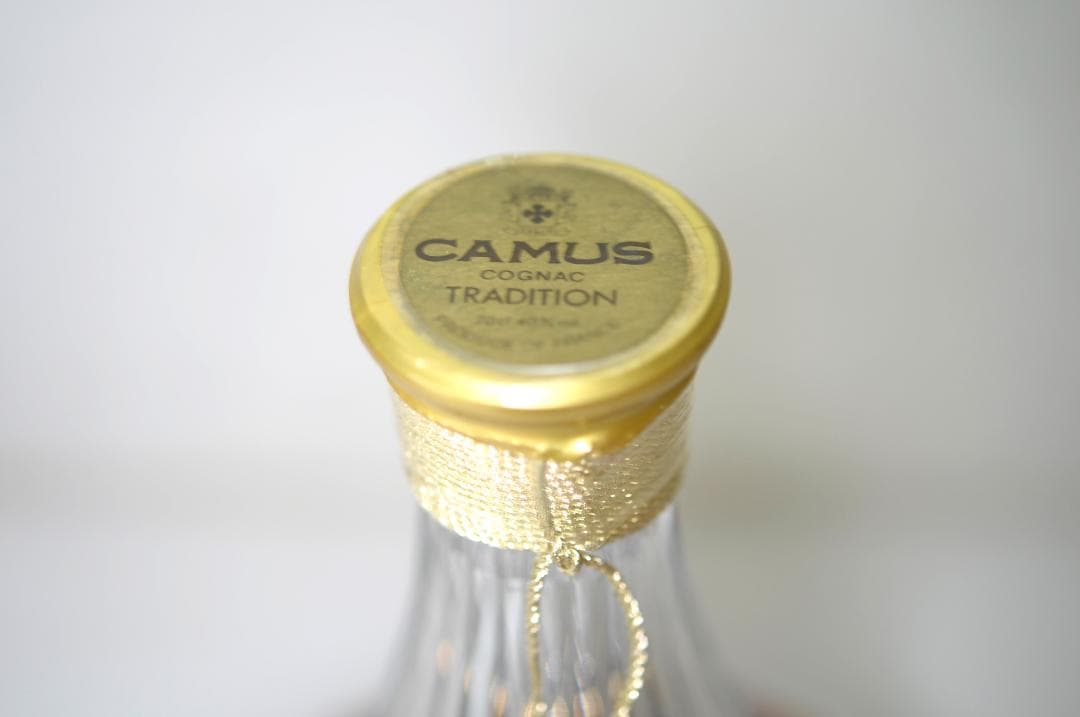 カミュ トラディション　バカラ　クリスタルボトル　替栓　冊子カード　化粧箱付き