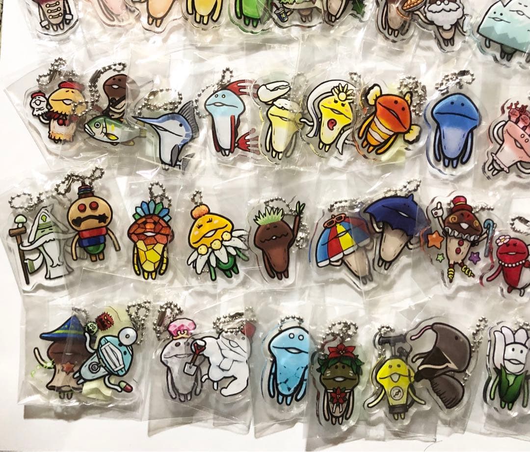 なめこ　大なめこ展　アクリルキーホルダー　レア　なめこ栽培キット　限定
