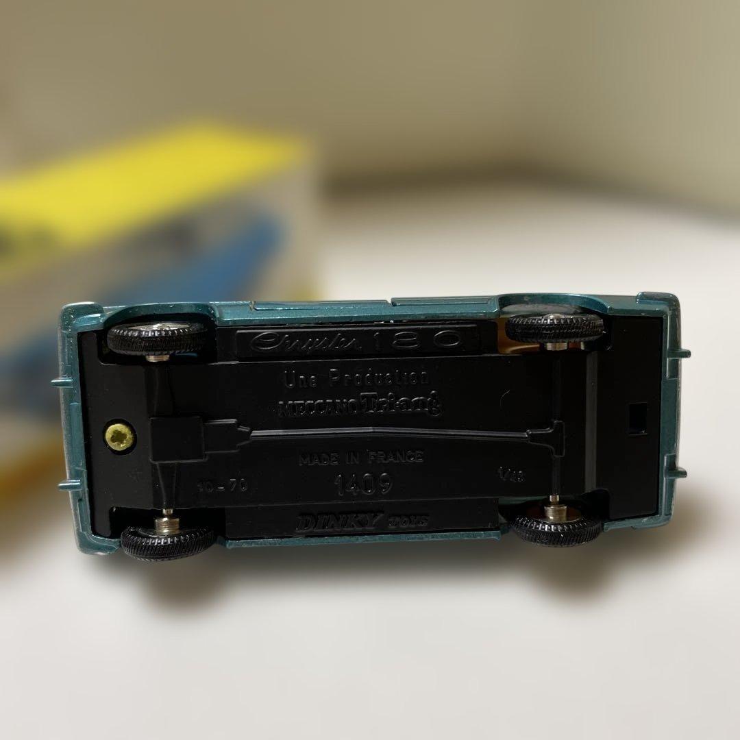 フランスディンキー（France DINKY ）クライスラー 180