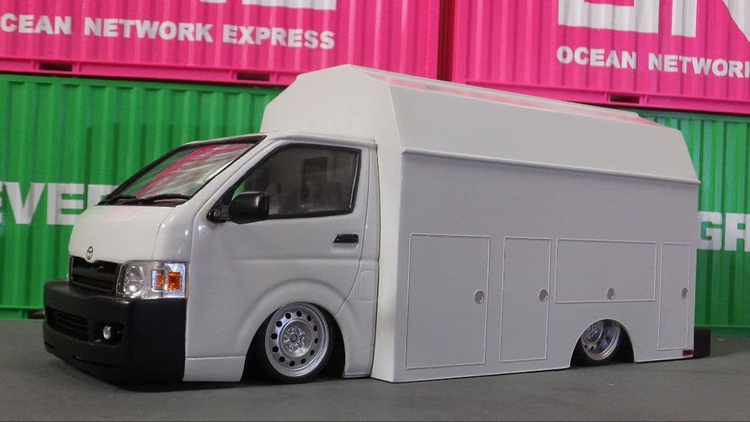 1/24 200系　ハイエース　KUV 仮想USDM 北米仕様　JDM