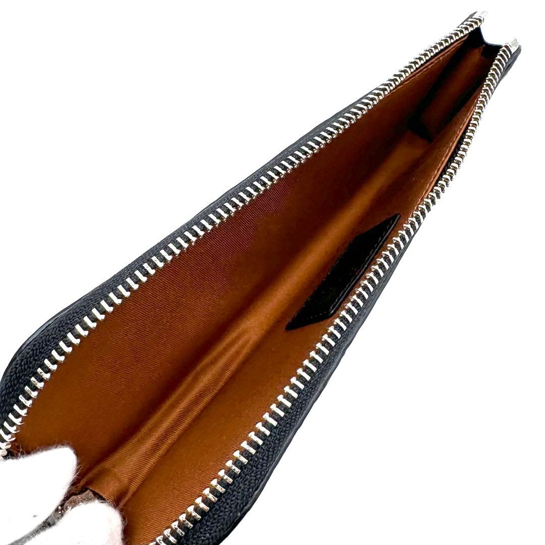 未使用✨ヴィヴィアンウエストウッド ペンケース ORB エンボスレザー ブラック