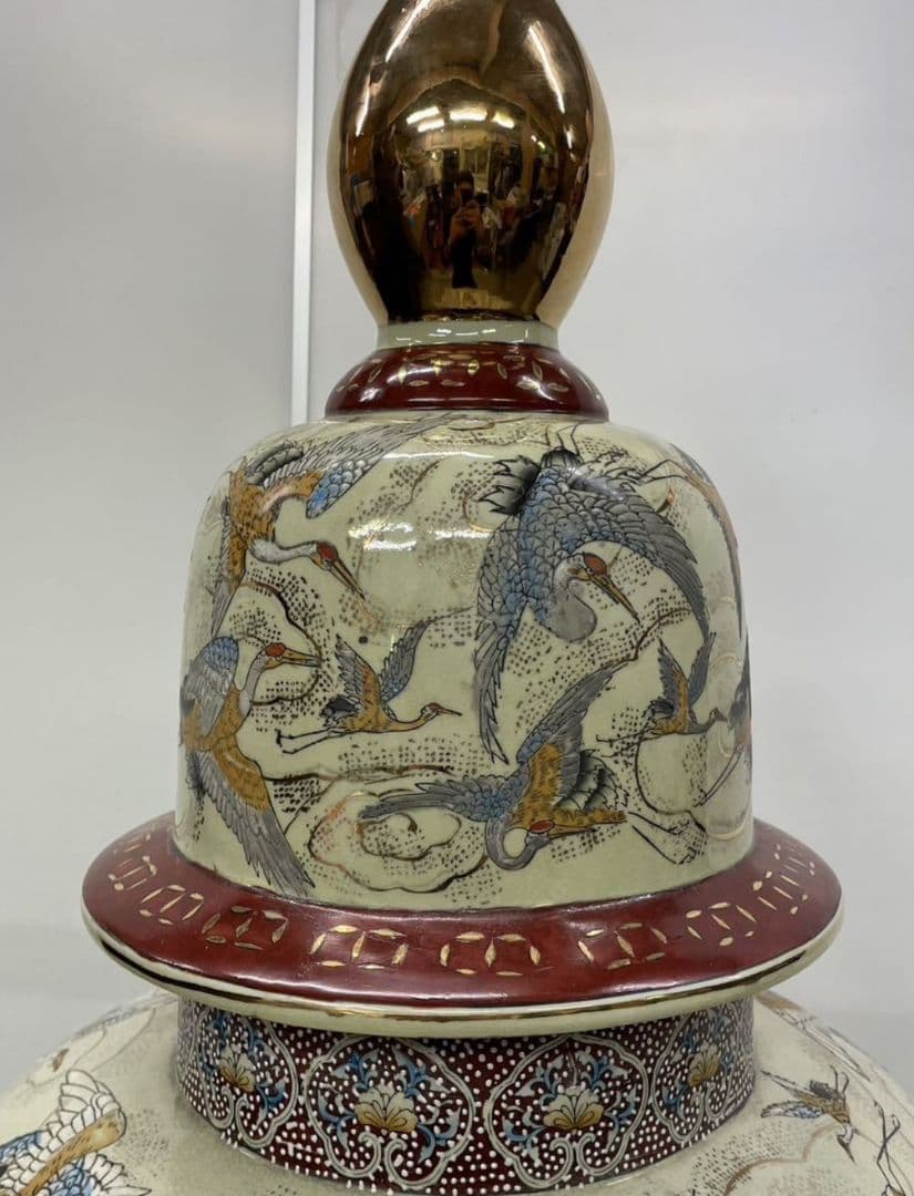 沈香壺 約130cm 薩摩焼 大壷 特大 花瓶 葵紋 飾り壺 金襴手金彩 花鳥鶴