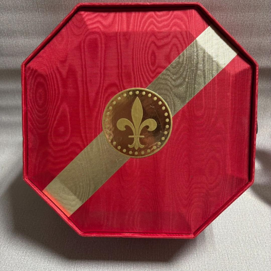 241111F　saint louis クリスタル　13世　クリアボトル　希少品