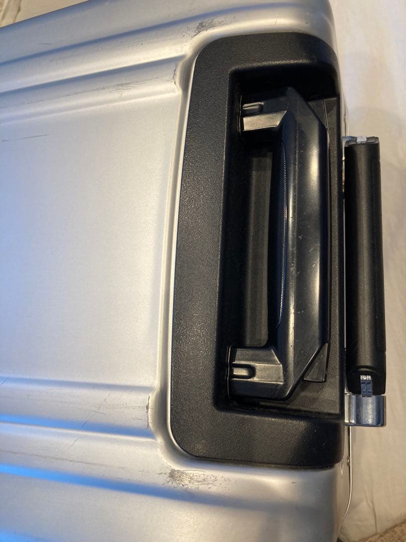 ゼロ　機内持ち込み　ハードスーツケースキャリー