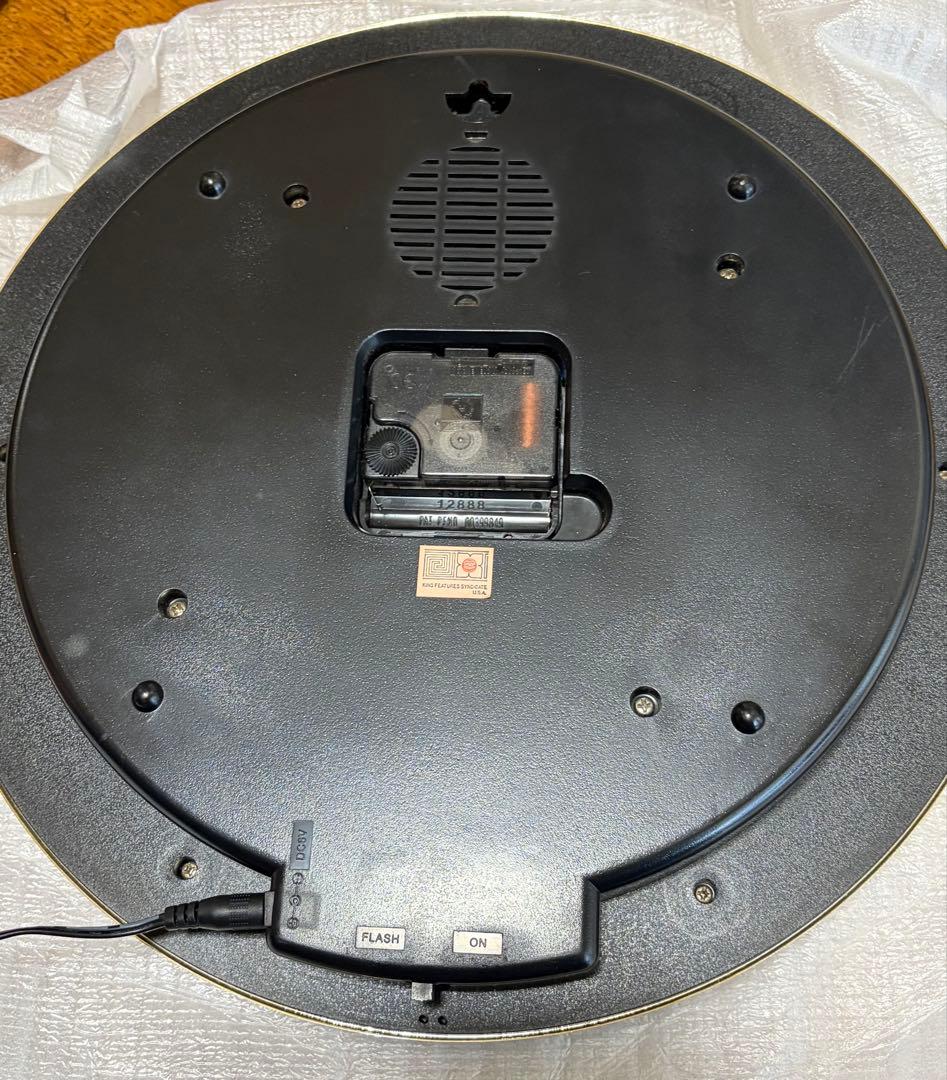 Betty Boop 掛時計 ベティちゃん 歌うメロディ、ライト付き