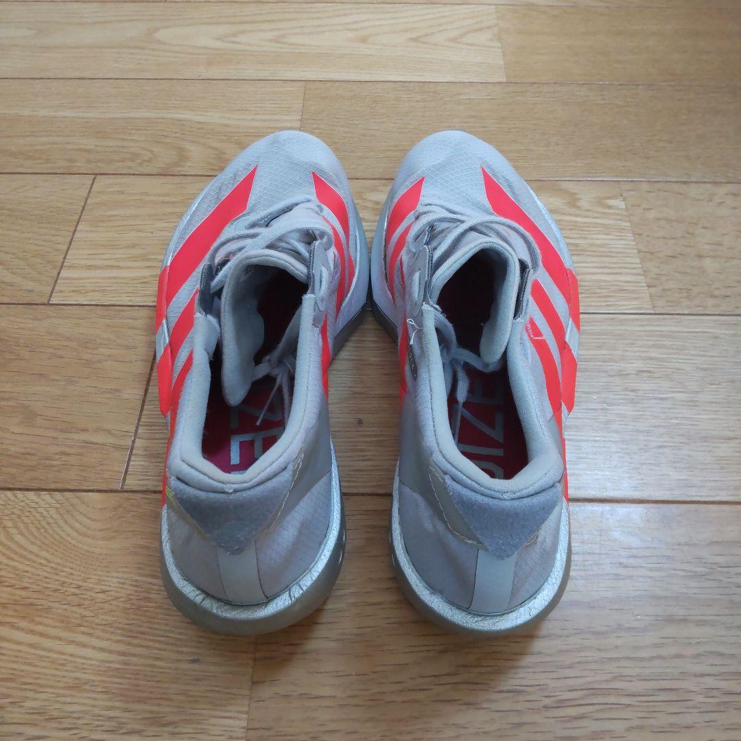 adidas スパイクシューズ グレー/レッド