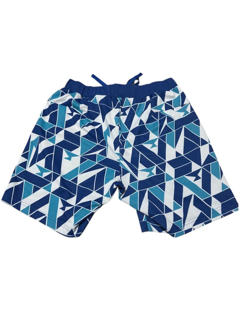 ヨネックスハーフパンツ　幾何学モデル　青