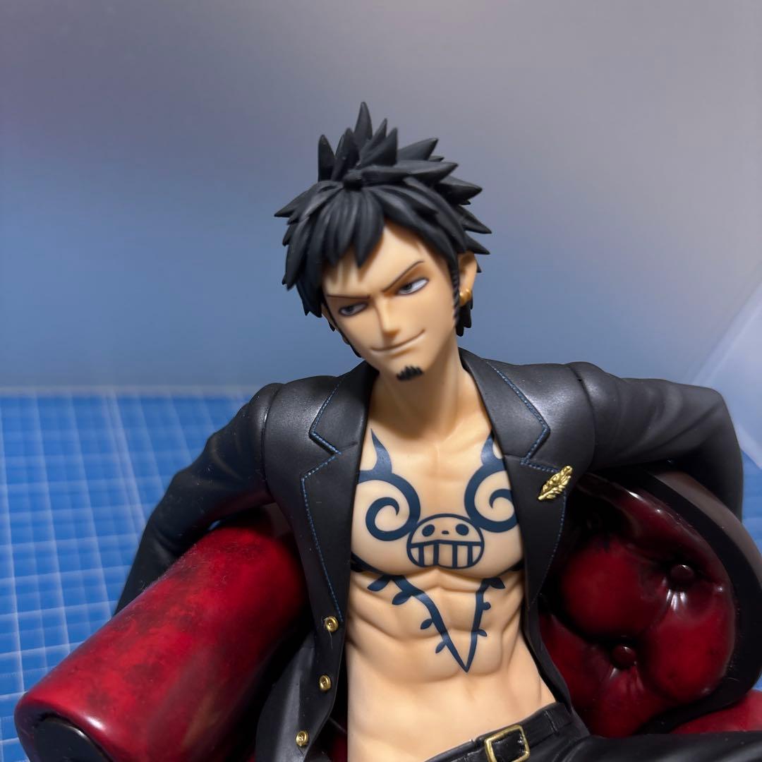 ワンピース　フィギュア　POP トラファルガー・ロー　フィギュア SOC