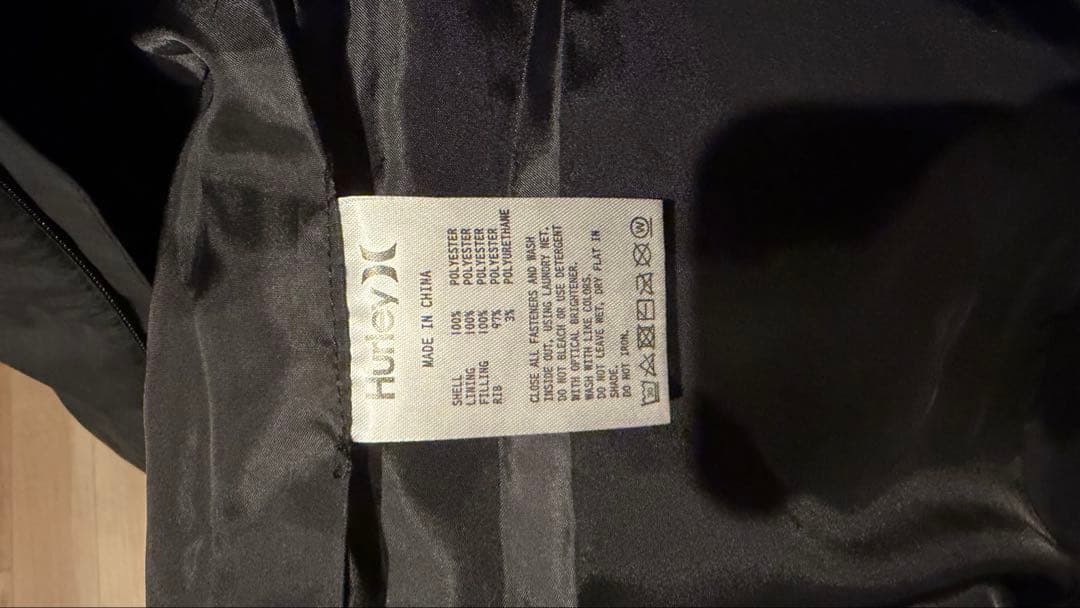 Hurley ブラック ベンチコート Lサイズ《新品、未使用》